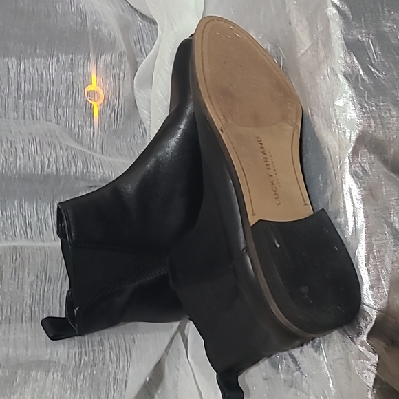 LUCKY BRAND ANKLE BOOTS SIZE 7 1/2 - Picture 10 of 14